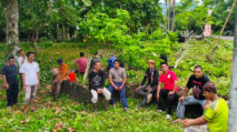 Warga Balohan Sabang Kompak Bersihkan Dua Kompleks Pemakaman