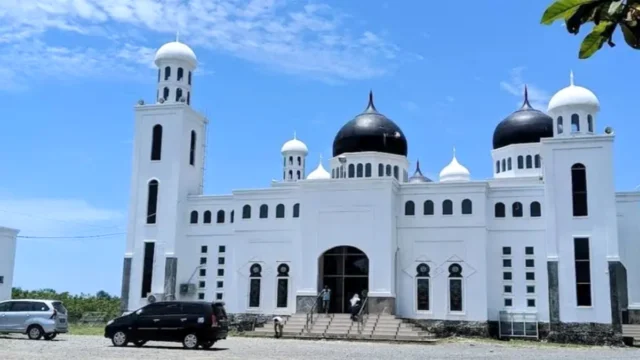 Daftar Lengkap Khatib dan Imam Salat Jumat di 71 Masjid Aceh Besar, 25 September 2026