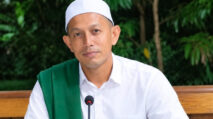 Bukan Sekadar Tutup Aurat, Khatib Ajak Jamaah Kenakan 'Pakaian Takwa'