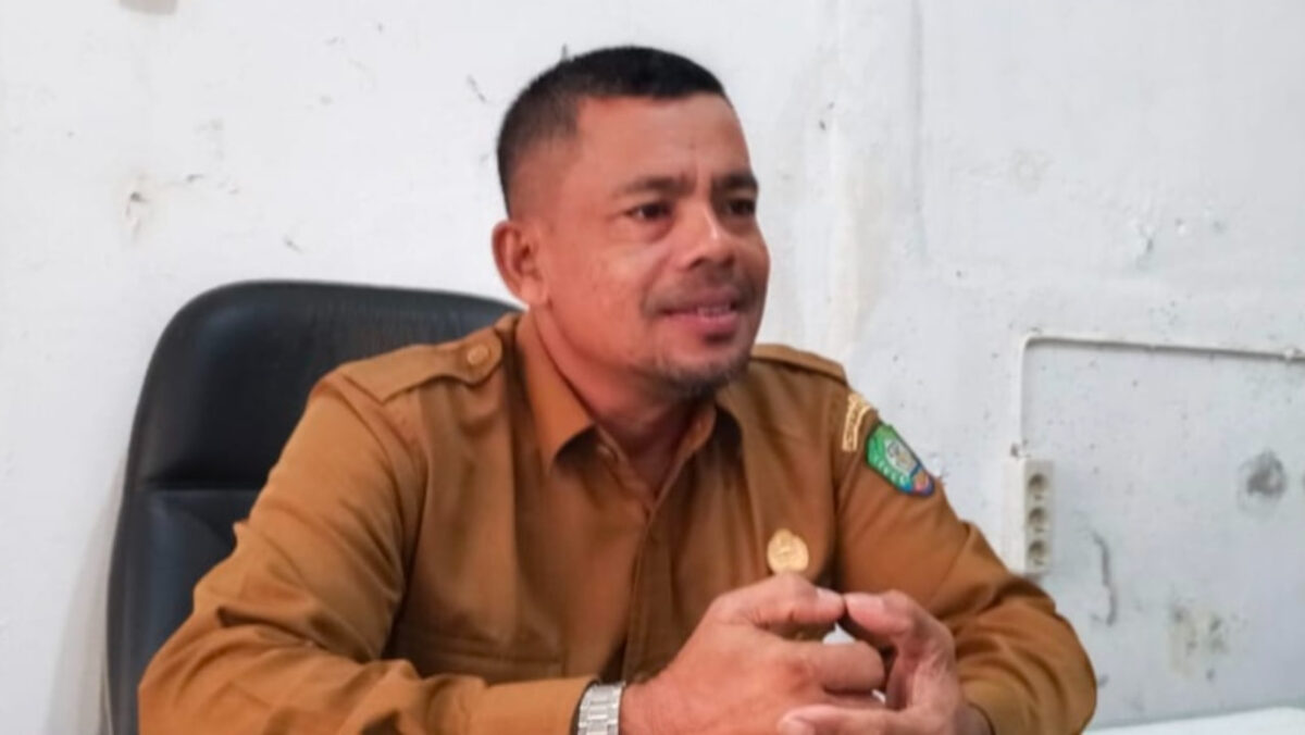 Abdya Terima 1.800 Ayam Petelur Pokir Jamaludin Idham