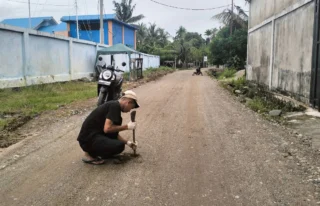 Jalan Lingkar Pantai Perak-Durian Rampak Abdya Diaspal Masa Bupati Safaruddin